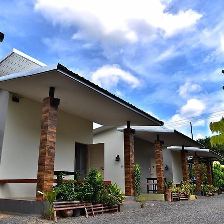 فندق The House At Pranburi المظهر الخارجي الصورة